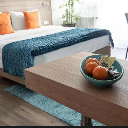 Studio-parkplatz-netflix-balkon Апартаменты *